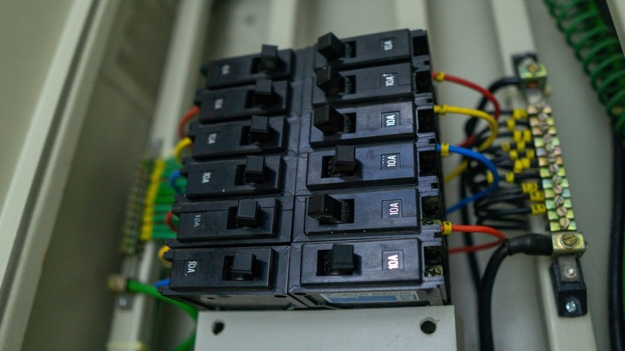 8 Benefits of Upgrading Your Electrical Panel